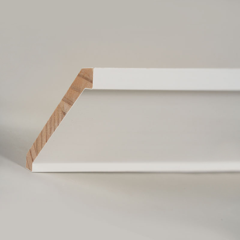 Pine Wood Crown Molding (Filler-Primed at Pearl White) 3/5' x 4 1/4'