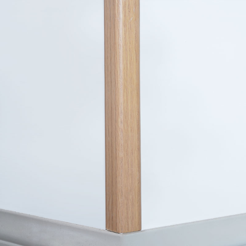 Solid Wood Right Angle (90°) Transition Strip (Nababalot ng Red Oak Veneer + Paint) - Kulay ng Oak 1 1/9' x 1 1/9'