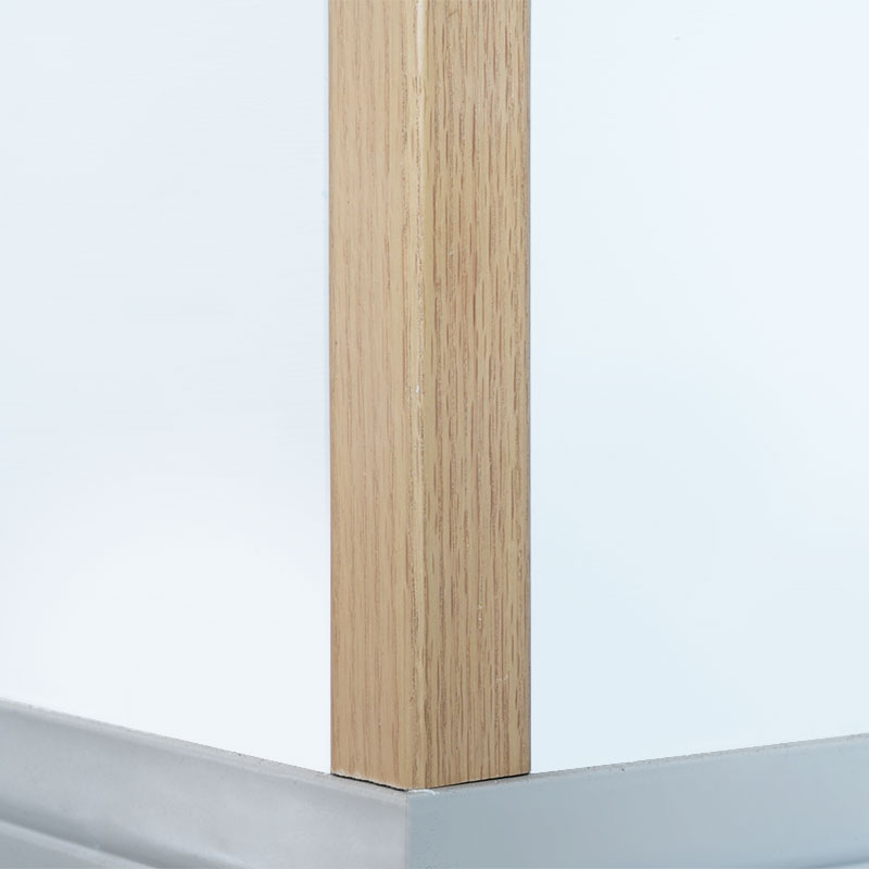 Solid Wood Right Angle (90°) Transition Strip ( Binalot ng Red Oak Veneer+ Paint) - Kulay ng Oak 1 1/2' x 1 1/2'