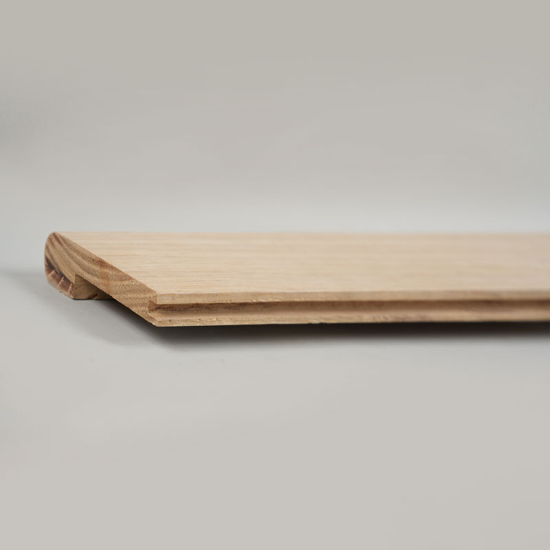 White Oak Whole Piece Logs Stair Nosing (Hindi Natapos ang Pintura) – Natural na Kulay ng Oak –1/2'x2 15/16' White Oak Whole Piece Logs Stair Nosing (Hindi Natapos ang Pintura) – Natural na Kulay ng Oak –1/2'x2 15/16'