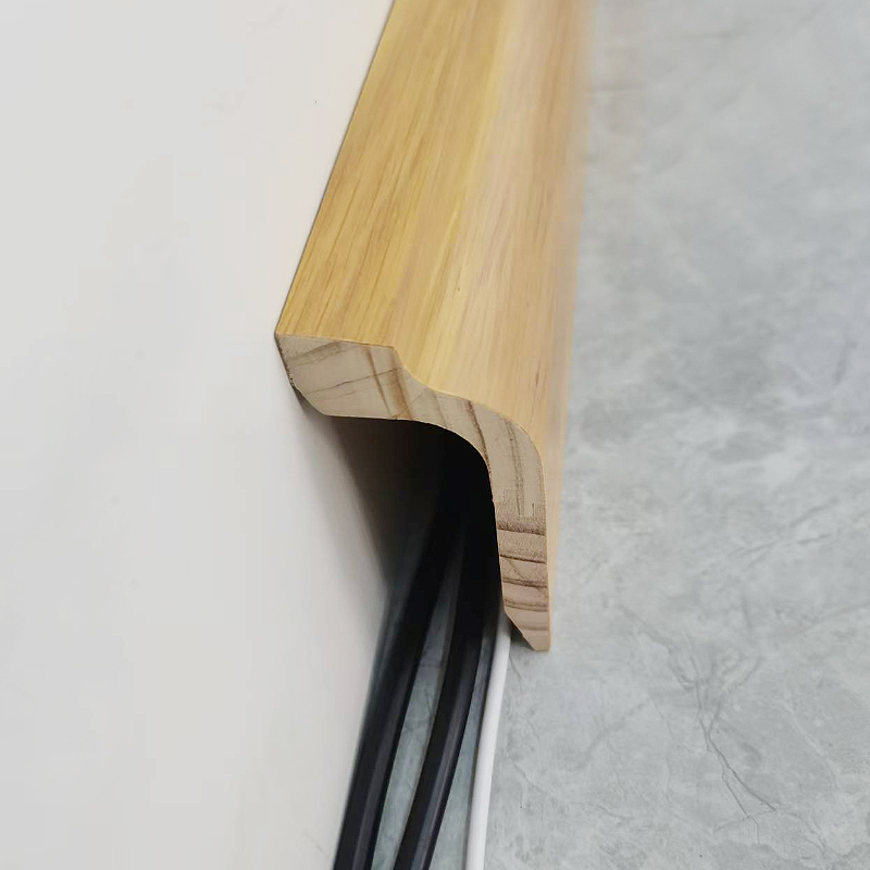 Pine Wood Skirting Board (Nababalot ng White Oak Veneer + Paint) - Kulay ng Oak 1 3/5'x3 5/9'